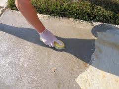rust-stain-scrubbing